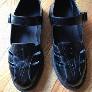 Dr. Marten’s Deardra Low-cut Mary Janes